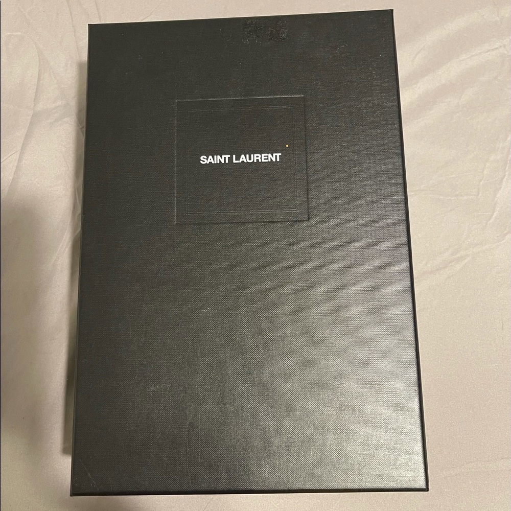 Saint Laurent Lexi patent pumps
